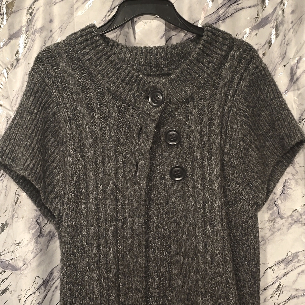 Lady's cardigan